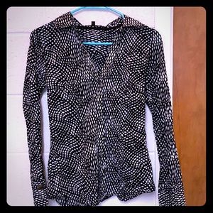 Black and white long sleeve top
